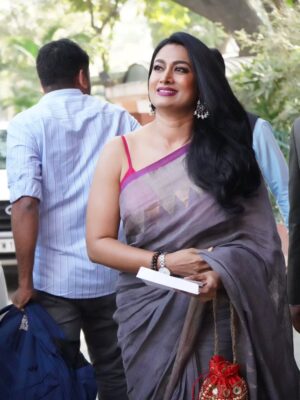 Shwetha Srivatsav Instagram - It is an honor to be a part of the event"Shakti – 2026," a significant initiative organized by @vijaykarnataka at @mountcarmelbangaloreofficial College, which is dedicated to promoting women's empowerment.

I am grateful for the opportunity to share this platform with distinguished guests, including Mrs. Lakshmi Hebbalkar, the honorable Minister of Women & Child Development; filmmaker Mrs. Geetha Shivarajkumar; BMTF ADGP D. Roopa Maudgil; Sister M. Albina; Professor George Lekha; and Prasad Nayik.
 Special thanks to @harshitha_rakesh_mr  and to the whole vijayakarnataka digi team. 
Together, we are committed to amplifying voices, inspiring positive change, and constructing a more robust future for women.