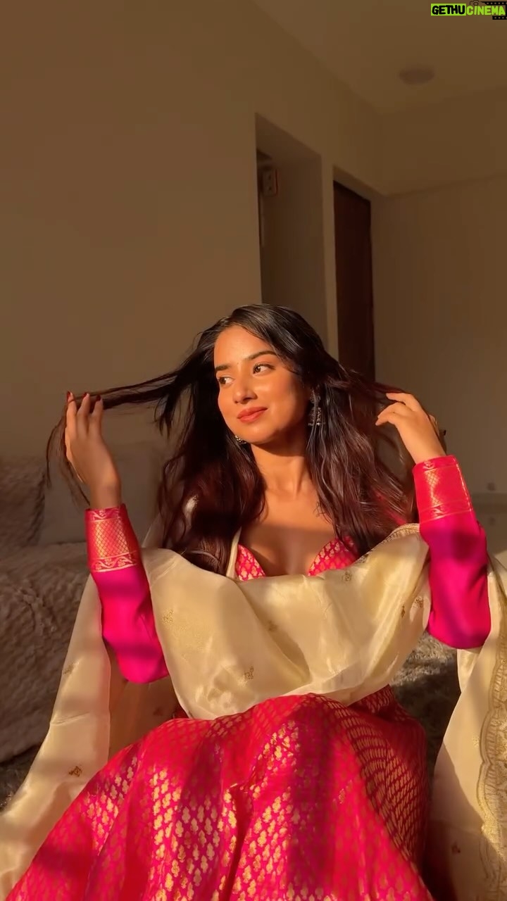 Most liked Instagram photo of Shyrin Anicka