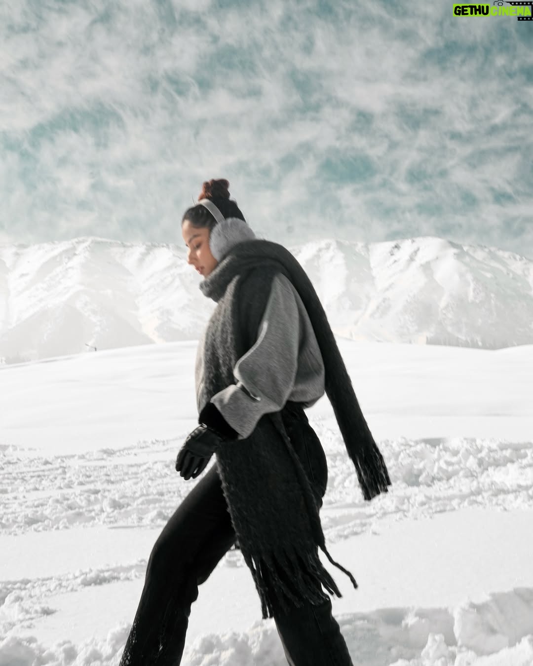 Shyrin Anicka - 137.5K Likes - An unexpected and unplanned destination…🤍❄️