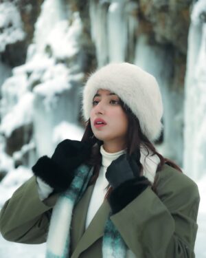Shyrin Anicka Instagram - In my solitude..❄️