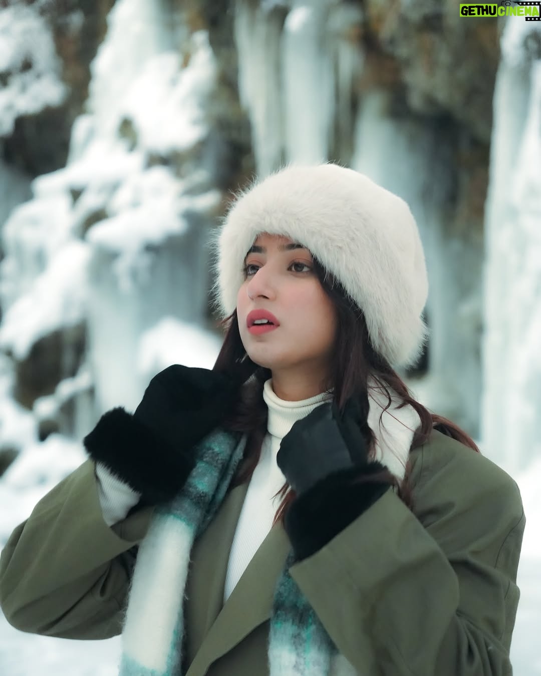 Shyrin Anicka - 100.7K Likes - In my solitude..❄️