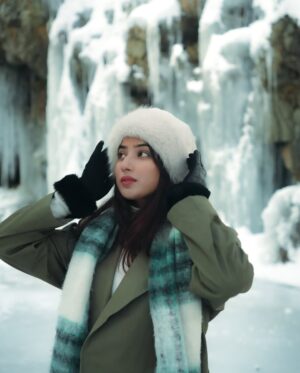 Shyrin Anicka Instagram - In my solitude..❄️