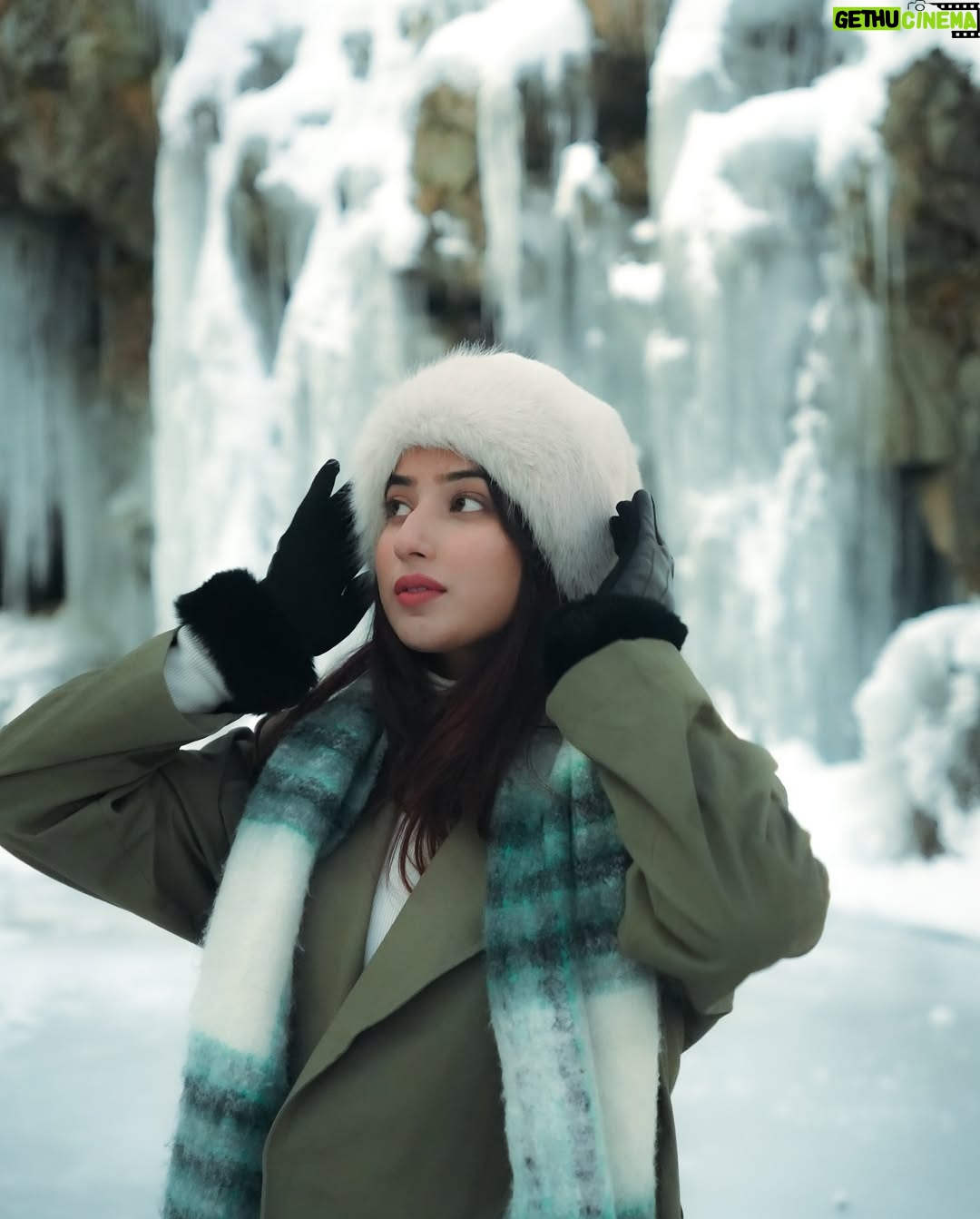Shyrin Anicka - 100.7K Likes - In my solitude..❄️