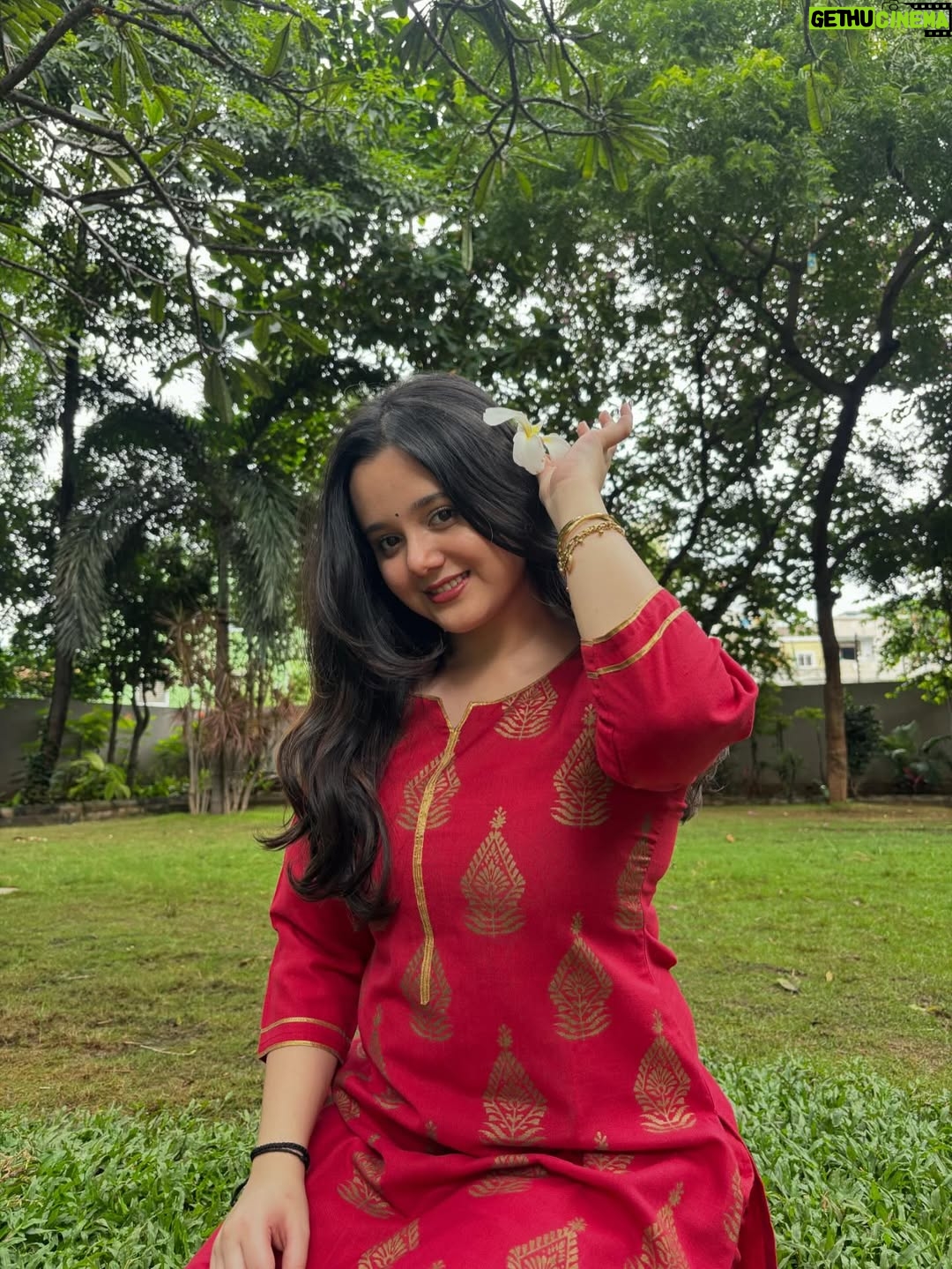 Siddhida Pathak - 16K Likes - 🌸