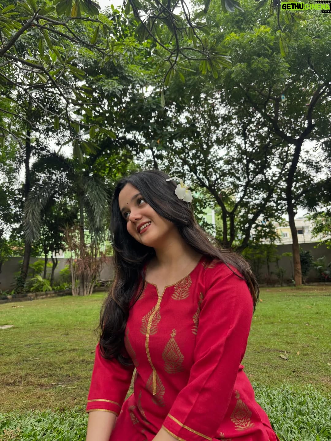 Siddhida Pathak - 16K Likes - 🌸