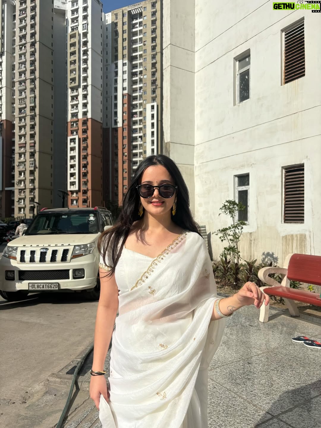 Siddhida Pathak - 11.7K Likes - Premika psychologist ban gye 🤍💞