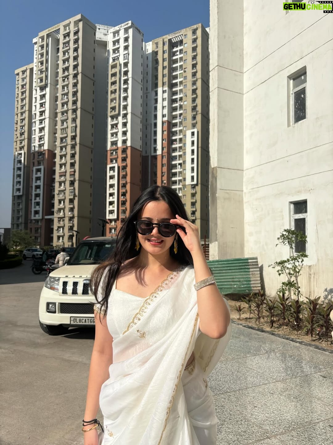 Siddhida Pathak - 11.7K Likes - Premika psychologist ban gye 🤍💞