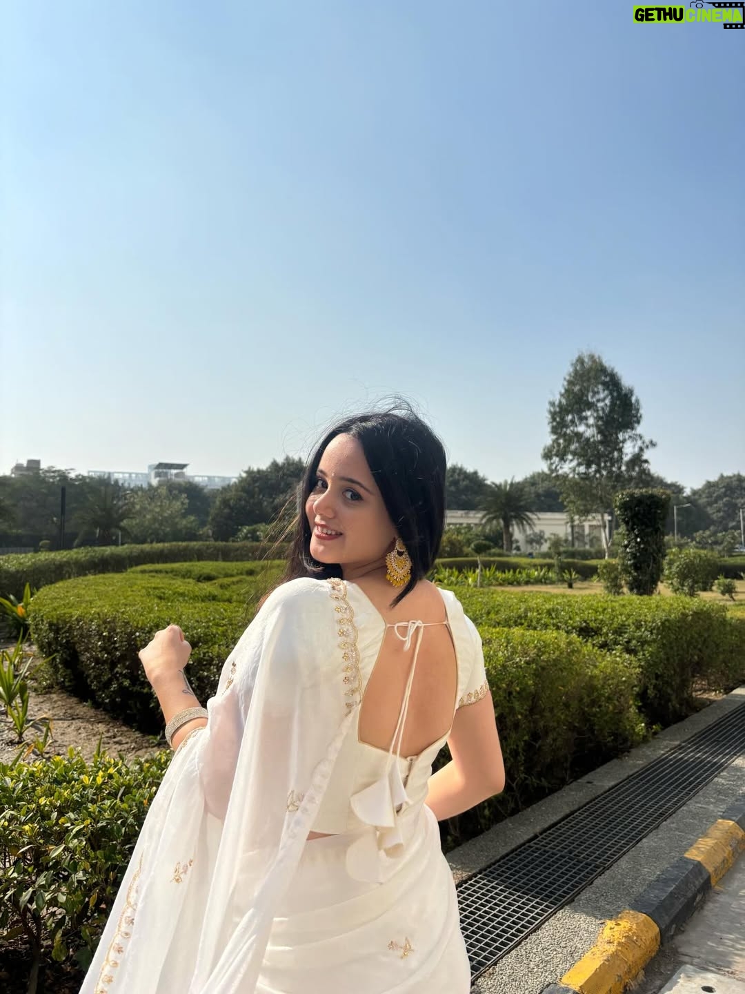 Siddhida Pathak - 11.7K Likes - Premika psychologist ban gye 🤍💞