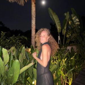 Actress Silvia Marty HD Photos and Wallpapers December 2025