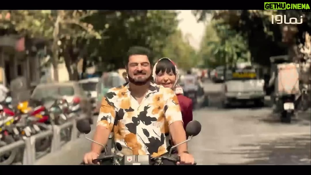Sima Tirandaz - 5.2K Likes - از اول  آذر در ..#نماوا  مهمون خونه هاتون هستیم ‌‌‌‌‌‌#داوینچیز #افشین_هاشمی #سام_درخشانی #سیما_تیرانداز #مونافرجاد و………#سریال#شبکه_خانگی #بازیگران_ایرانی _#طنز #سریال_داوینچیز