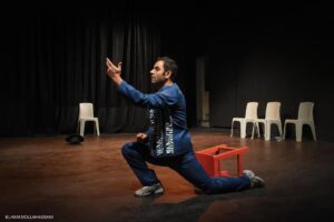 Sima Tirandaz Instagram - 🎭
رونمایی از دومین سری عکسهای نمایش «رومئو و ژولیت»
اجرای ویژه جمعه ۲۹ اردیبهشت ساعت ۱۷
فروش بلیت در سایت تیوال آغاز شد:
https://tiw.al/EGDq
نویسنده: نوشین تبریزی
طراح و کارگردان: سیما تیرانداز
مشاور کارگردان: پژمان عبدی
مجری طرح: آکادمی بازیگری سیما تیرانداز
📅 اردیبهشت و خرداد ۱۴۰۲
⏰ ساعت ۲۰:۴۵
📍 عمارت نوفللوشاتو
بازیگران:
سیما تیرانداز، الهام شعبانی، پژمان عبدی، مهرزاد جعفری، آیدا آرتینمهر، علیرضا اسفندیار، مرضیه امیراحمدی، ساغر چنگیزی، رها خادمی، حدیثه حسینی، سپیده حسینی، میلاد حکمت، بهار دهقان، محمد امین رحیمی، مهدی رزاقی، مهرناز رودگرنژاد، روژینا شهابی، حسن صادقی، سارا ضابطی راد، رضا طاهریان، سالار غفاری، مرتضی فروزانفر، فائزه قربان نژاد، شادان قوامی، بیتا کریمی، محدثه منصور، امیرحسین منوچهری
عکاس: الهام ملاحسنی
طراح لباس: الهام شعبانی
طراح نور: رضا خضرایی
آهنگساز: محمد فرشتهنژاد
نوازندهی ساز: محمد امیرینیا
خواننده: آترین خوشسخن
دستیار کارگردان: مهرزاد جعفری
منشی صحنه: غزال فرخندی
مدیر صحنه: مرتضی طهرانی، لیمان رشیدی، دانیال شیری، امیرعلی رستمی
تدارکات: مهشید احسانی
دوخت لباس: حسین پناهی
طراح پوستر و بروشور: مصطفی پیرهادی
ساخت تیزر: مرتضی مصباح
روابط عمومی و تبلیغات: نوید آغاز
@sima_tirandaz_official
@simatirandazacademy
@nooshin.tabrizi
@elhaam_shabani
@pejmanabdi59
@mehrzadjafariii
@atrinkhoshsokhan
@morteza_mesbah
@mostafa_pirhadi
@ghazal.farkhondi
@elhammollahassanii
@navidaghaz
@nofelloshato_theater
@cafe_dezhen
#رومئو_و_ژولیت #سیما_تیرانداز #عمارت_نوفل_لوشاتو#آکادمی_بازیگری_سیما_تیرانداز #نوشین_تبریزی #الهام_شعبانی #پژمان_عبدی #مهرزاد_جعفری #آترین_خوش_سخن #غزال_فرخندی #تئاتر #نمایش #تیوال #تیوالگرام #تیوال_تئاتر #کافه_دژن
#simatirandaz #simatirandazacademy