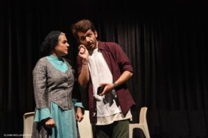 Sima Tirandaz Instagram - 🎭
رونمایی از دومین سری عکسهای نمایش «رومئو و ژولیت»
اجرای ویژه جمعه ۲۹ اردیبهشت ساعت ۱۷
فروش بلیت در سایت تیوال آغاز شد:
https://tiw.al/EGDq
نویسنده: نوشین تبریزی
طراح و کارگردان: سیما تیرانداز
مشاور کارگردان: پژمان عبدی
مجری طرح: آکادمی بازیگری سیما تیرانداز
📅 اردیبهشت و خرداد ۱۴۰۲
⏰ ساعت ۲۰:۴۵
📍 عمارت نوفللوشاتو
بازیگران:
سیما تیرانداز، الهام شعبانی، پژمان عبدی، مهرزاد جعفری، آیدا آرتینمهر، علیرضا اسفندیار، مرضیه امیراحمدی، ساغر چنگیزی، رها خادمی، حدیثه حسینی، سپیده حسینی، میلاد حکمت، بهار دهقان، محمد امین رحیمی، مهدی رزاقی، مهرناز رودگرنژاد، روژینا شهابی، حسن صادقی، سارا ضابطی راد، رضا طاهریان، سالار غفاری، مرتضی فروزانفر، فائزه قربان نژاد، شادان قوامی، بیتا کریمی، محدثه منصور، امیرحسین منوچهری
عکاس: الهام ملاحسنی
طراح لباس: الهام شعبانی
طراح نور: رضا خضرایی
آهنگساز: محمد فرشتهنژاد
نوازندهی ساز: محمد امیرینیا
خواننده: آترین خوشسخن
دستیار کارگردان: مهرزاد جعفری
منشی صحنه: غزال فرخندی
مدیر صحنه: مرتضی طهرانی، لیمان رشیدی، دانیال شیری، امیرعلی رستمی
تدارکات: مهشید احسانی
دوخت لباس: حسین پناهی
طراح پوستر و بروشور: مصطفی پیرهادی
ساخت تیزر: مرتضی مصباح
روابط عمومی و تبلیغات: نوید آغاز
@sima_tirandaz_official
@simatirandazacademy
@nooshin.tabrizi
@elhaam_shabani
@pejmanabdi59
@mehrzadjafariii
@atrinkhoshsokhan
@morteza_mesbah
@mostafa_pirhadi
@ghazal.farkhondi
@elhammollahassanii
@navidaghaz
@nofelloshato_theater
@cafe_dezhen
#رومئو_و_ژولیت #سیما_تیرانداز #عمارت_نوفل_لوشاتو#آکادمی_بازیگری_سیما_تیرانداز #نوشین_تبریزی #الهام_شعبانی #پژمان_عبدی #مهرزاد_جعفری #آترین_خوش_سخن #غزال_فرخندی #تئاتر #نمایش #تیوال #تیوالگرام #تیوال_تئاتر #کافه_دژن
#simatirandaz #simatirandazacademy
