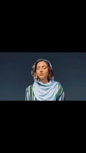 Sima Tirandaz Instagram - 📖
نمایشنامه خوانی «نیازمندیها»
(کاری از هنرجویان آموزشگاه آزاد هنرهای نمایشی سیما تیرانداز)
.
خرید بلیت در سایت تیوال آغاز شد:
tiwall.com/p/niazmandiha2
.
نویسنده: نوشین تبریزی
تهیه کننده: سیما تیرانداز
کارگردان: مهرزاد جعفری
.
نقشخوانها (به ترتیب حروف الفبا): علیرضا اسفندیار، محمد امیری نیا، حدیثه حسینی، سپیده حسینی، محمد امین رحیمی، مهدی رزاقی، لیمان رشیدی، سحر رضاقلی، سرمد سلیمانی، روژینا شهابی، هلیا عمرانی، سالار غفاری، الناز مغاره عابد، امیرحسین منوچهری، امین مؤمنیان
و با حضور افتخاری نوشین تبریزی
.
دستیار کارگردان: آرمیتا زراسی
عکاس و ساخت تیزر: الهام ملاحسنی
روابط عمومی: نوید آغاز
.
📅 ۲۰ و ۲۱ مهرماه ۱۴۰۲
⏰ ساعت ۱۶
📍 عمارت نوفل لوشاتو
.
@sima_tirandaz_official
@simatirandazacademy
@nooshin.tabrizi
@mehrzadjafariii
.
#نمایشنامه_خوانی #نیازمندی_ها
#نوشین_تبریزی #سیما_تیرانداز #مهرزاد_جعفری #عمارت_نوفل_لوشاتو #تیوال