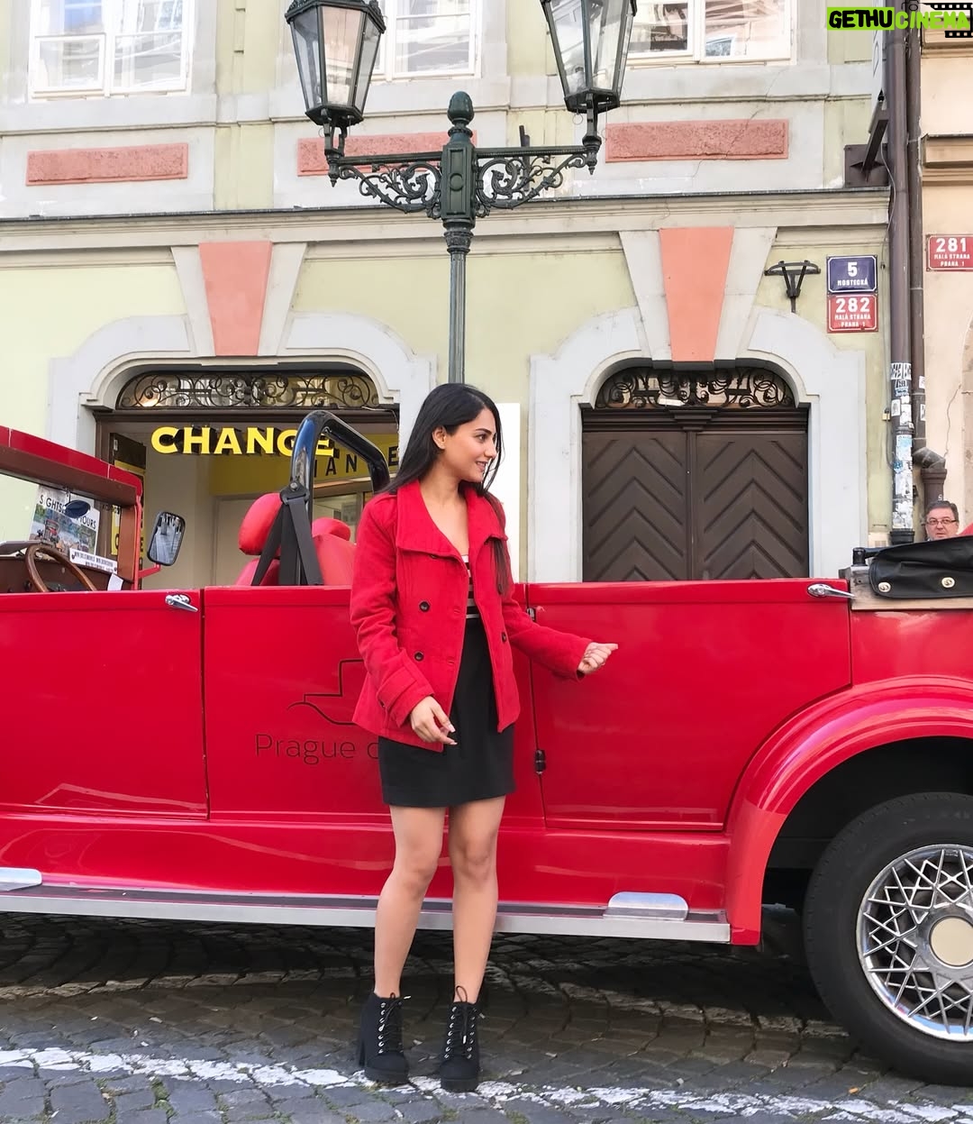 Simmy Goraya - 7.6K Likes - Throwback to 2018 my first solo trip 🥺❤️! The last pic is my skin goals right now, there’s no makeup on btw. 
P.S: I had these in my gallery for soo long!! 
#solotrip #prague