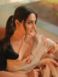 Actress Simmy Goraya HD Photos and Wallpapers January 2026