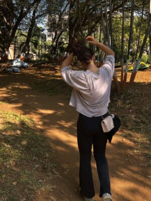 Simmy Goraya Instagram - In the end you realise, life’s about doing simple things over a long period of time! It was always about sticking to the DAMN BASICS & finding your balance! 🥹