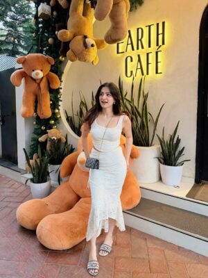 Simran Bawa Instagram - 🧸🧋🌼✨
