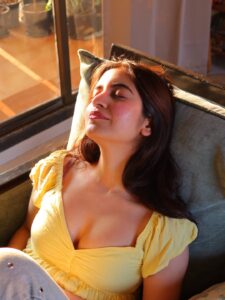 Actress Simran Bejwani HD Photos and Wallpapers January 2026