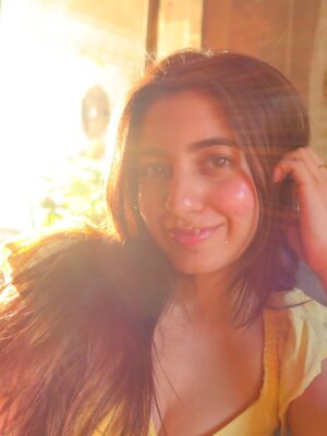 Simran Bejwani Instagram - 26, sunkissed and grateful🤎

#sunkissed #nofilter