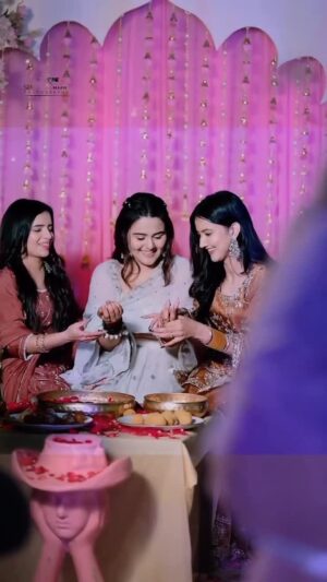 Simran Kalsi Instagram - 🌸🧿