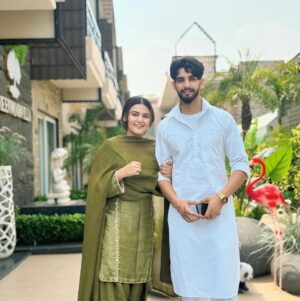 Simran Kalsi Instagram - 💚🤍