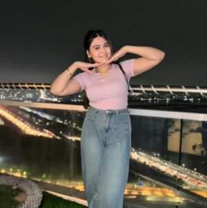 Simran Kalsi Instagram - 🌸