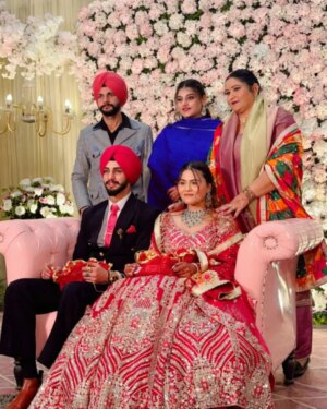 Simran Kalsi Instagram - Ma💍🧿❤️

#kalsi_simran18