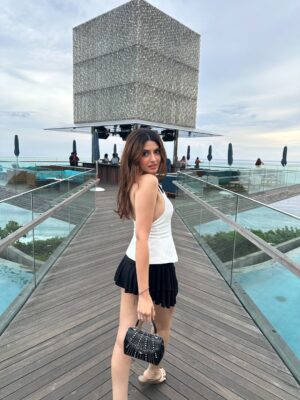 Simrat Sokhi Instagram - It’s summer somewhere I guess 🫒