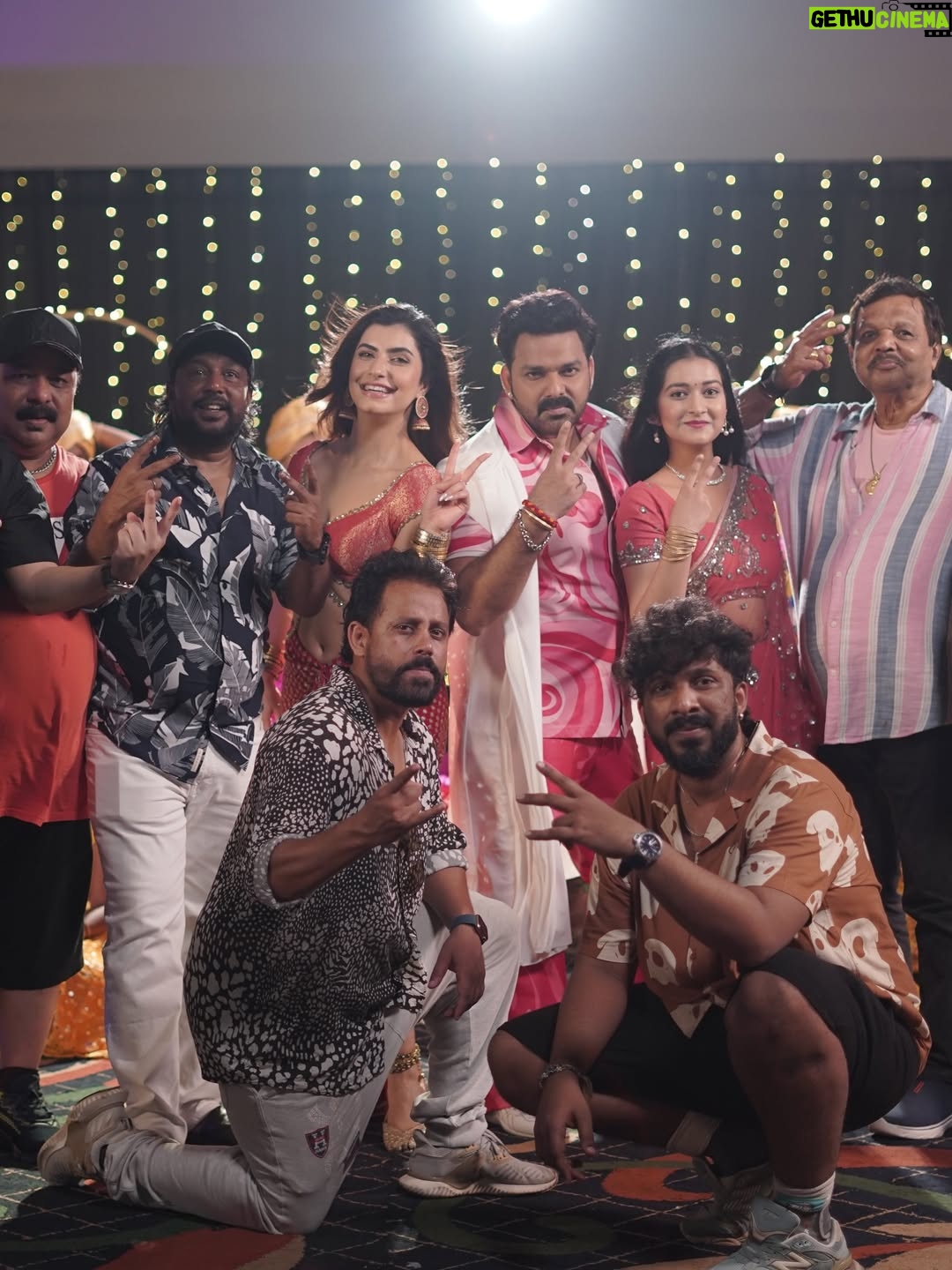Simrithi Bathija - 2.2K Likes - From set to screen 💥
‘Right Sali Pe Ba Jija Ka’ is OUT NOW 
Did you watch it? Tell me your thoughts👇🏻 
 
It was my pleasure to share the screen with Power-star @singhpawan999 🌟 

.

.

.

@shabbir_ahmed9 
@tserieshamaarbhojpuri 
@shilpi_raj_personal 

.

.

.

#bhojpuri #itemsong #pawansingh999 #simrithibathija #bts