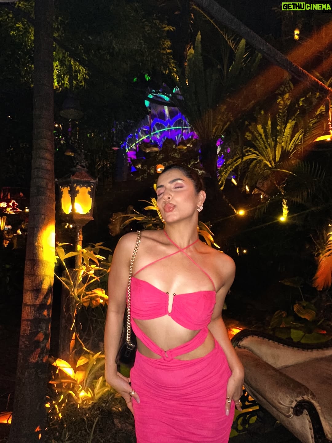 Simrithi Bathija - 9.2K Likes - Delayed Bali dump, but worth revisiting 🌊🍹🌞

.

.

.

@rareclub.in 
#takemeback #bali #islandgirl #fyp #simrithibathija