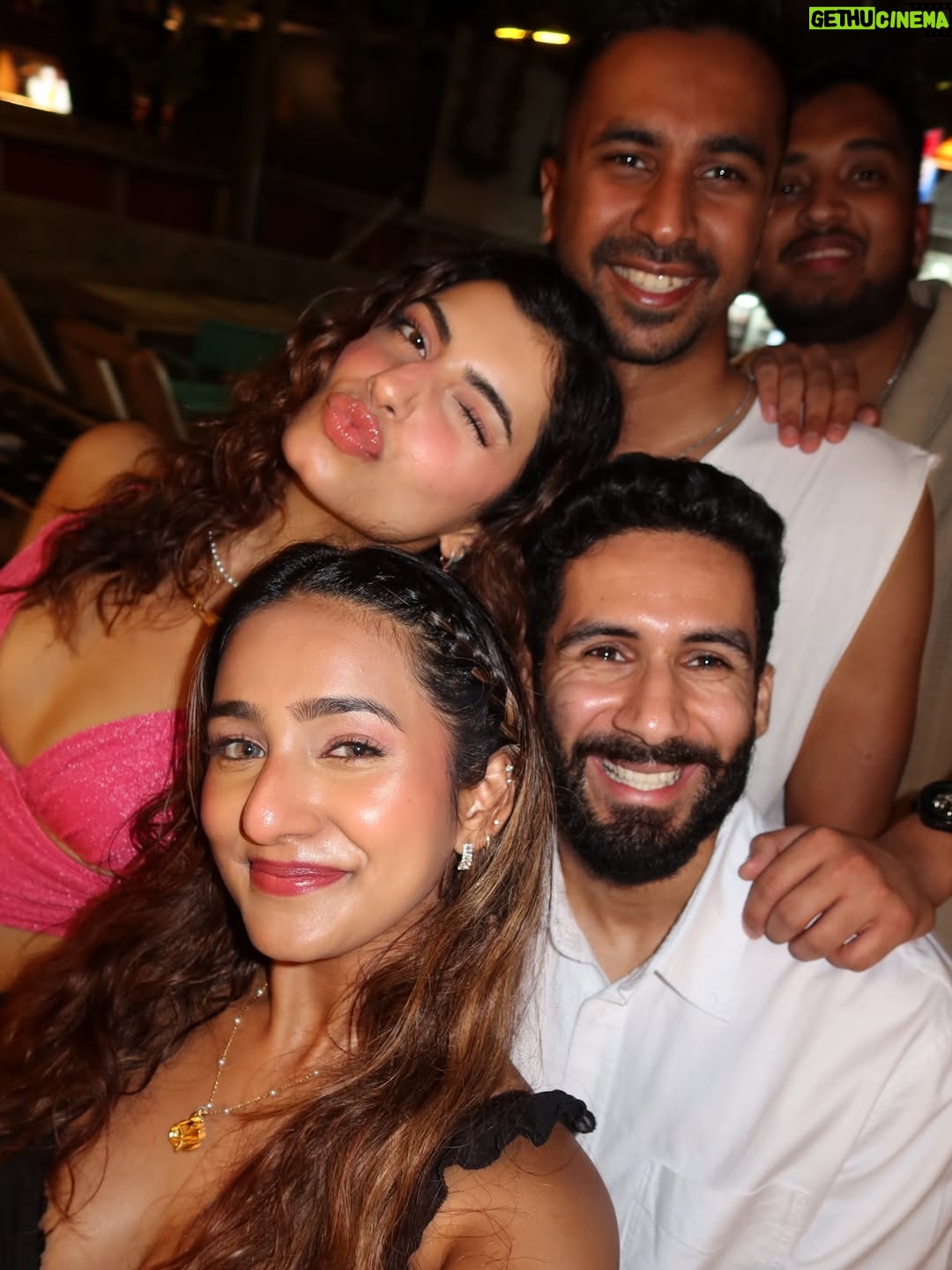 Simrithi Bathija - 9.2K Likes - Delayed Bali dump, but worth revisiting 🌊🍹🌞

.

.

.

@rareclub.in 
#takemeback #bali #islandgirl #fyp #simrithibathija
