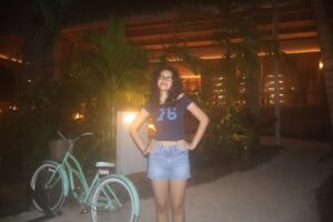Sitara Ghattamaneni Instagram - so i was looking back at my camera and realised i had 351 photos in total of a ten day trip which is completely insane, so heres another post with a lot more photos 😽