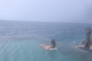Sitara Ghattamaneni Instagram - so i was looking back at my camera and realised i had 351 photos in total of a ten day trip which is completely insane, so heres another post with a lot more photos 😽