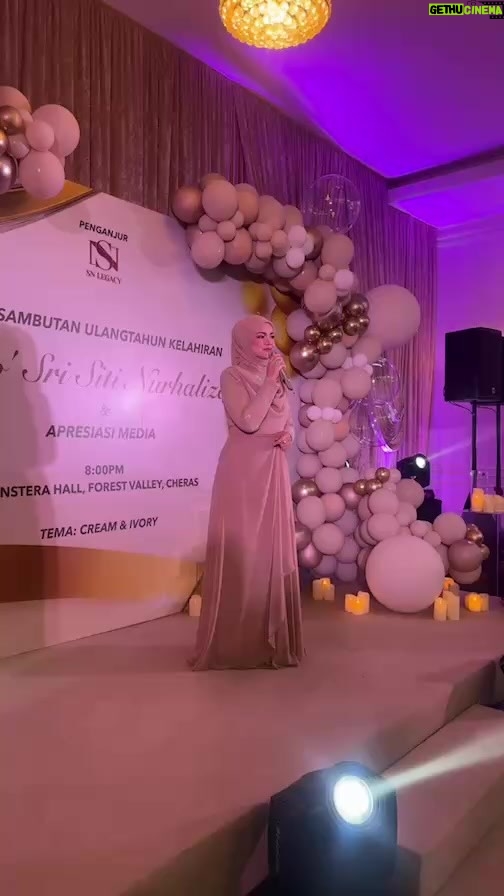 Siti Nurhaliza - 7.6K Likes - Majlis Sambutan Ulangtahun ke-47 Dato' Sri Siti Nurhaliza & Apresiasi Media.