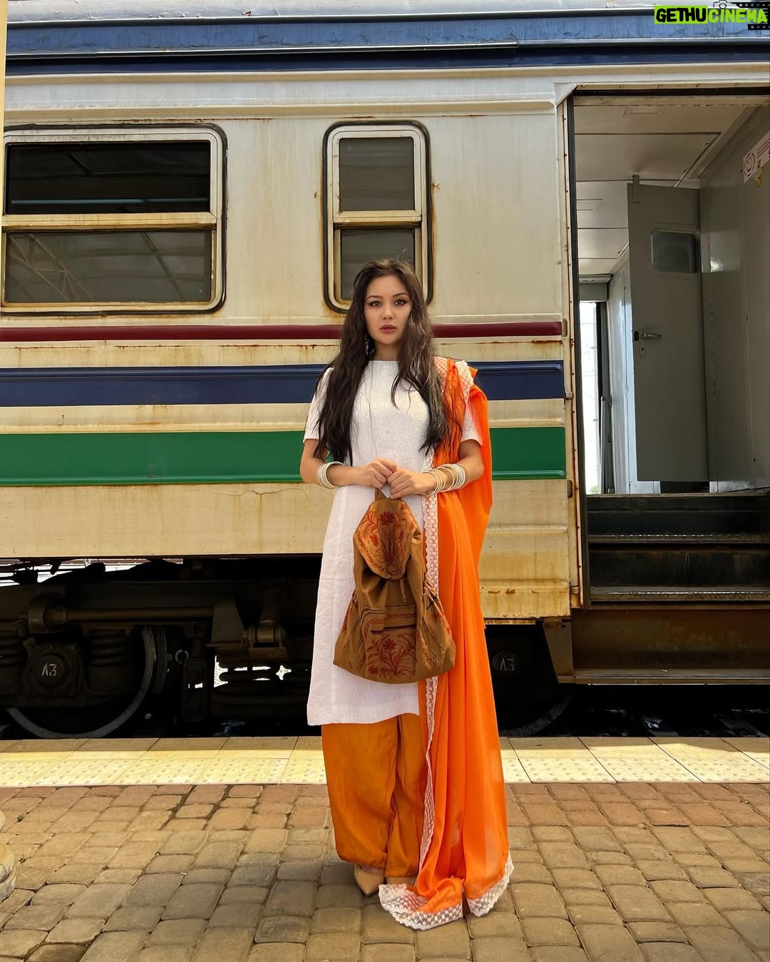 Sitora Alimjanova - 18.2K Likes - Zara Hayat Khan 🌼