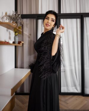 Sitora Farmonova Instagram - Нежность – это прикосновение к человеческой душе. Нежность – ключ к разгадке человека. Нежность – форма выражения любви.
Какой образ вам больше нравится?
1,2,3,4 ⬇️
Все наряды из новой коллекции @aristokratka_boutique