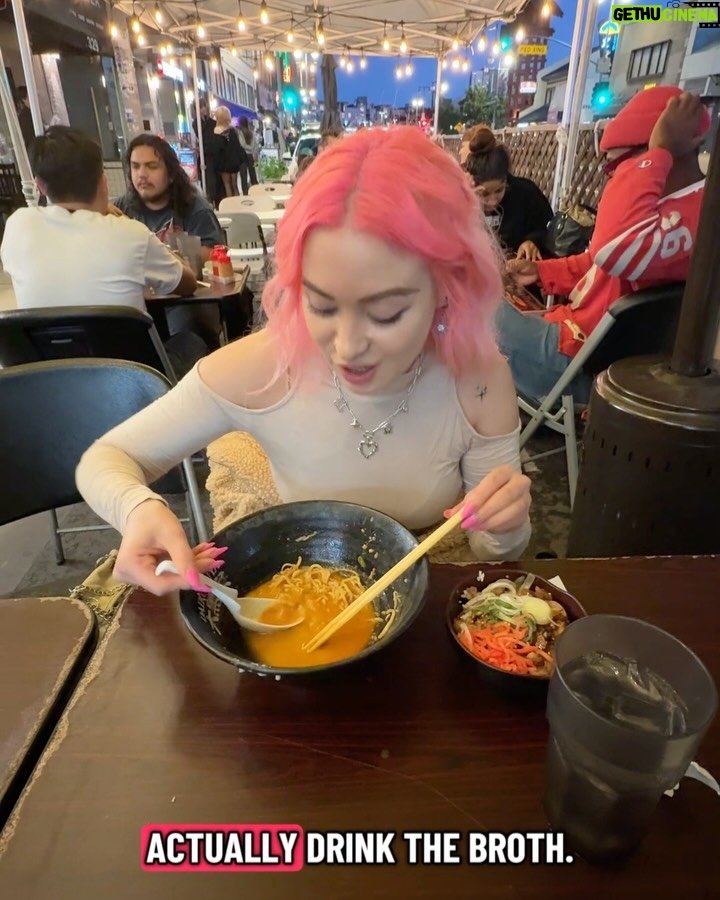 Skylar Roberge - 1.1K Likes - Coming into the new year HOT & SPICY & giving absolutely zero F’s what people think of me online 🌶️🔥😇

📸 @matt.n24

#spicy #fitspo #femaledj #rave #pinkhair