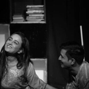 Sneha Jain Instagram - To our incredible audience,
​A huge thank you to everyone who braved the heavy rains to come and watch our play, USKA CHLE JANA, yesterday, August 15th.
​Your dedication and love for theater truly mean the world to us. Seeing you all in the audience, despite the weather, was the greatest reward we could ask for.
​We are so grateful for your support!
​Here are some photos from the show—hope you enjoy them.
PC - @filmyladkahai
​Thank you once again!