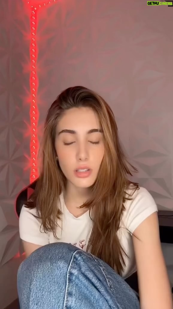 Sofía Carrera - 4.5K Likes - scared to be lonely 💜