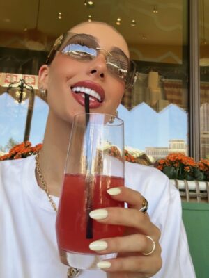 Sofía Carrera Instagram - vegas babyy 💛