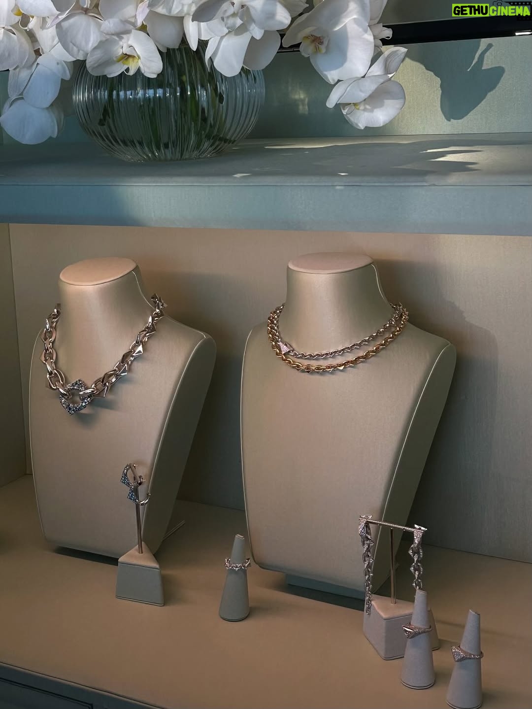 Sofía Carrera - 5.9K Likes - Prada Fine Jewelry 💎 @prada 
.
.
.
.
.
.
.
.
.
.
.
.
#prada #finejewelry #diamonds #luxury #spark #model #artist #singer #actress
