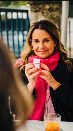 Sofia Grillo Instagram - Cuidar de mim e dos meus é uma prioridade, mesmo nos dias corridos. Centrum Mulher 50  é um gesto simples e prático que ajuda a manter o bem-estar e a energia.!
.
Os suplementos alimentares devem ser utilizados como complemento a um regime alimentar equilibrado e à prática regular de exercício físico.

#centrum pub