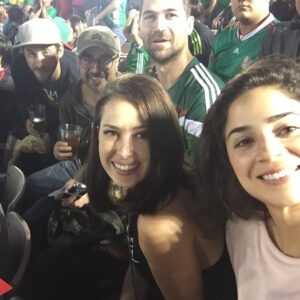 Sofía Lama Instagram - No me gustan los trenes, pero en este si me subo porque el 2016 fue muy especial, fue cuando agarré mis maletas y mis gatos y me fui sola a vivir a Los Ángeles, sin saber lo mucho que cambiaría mi vida, lo mucho que iba a aprender y a recorrer….