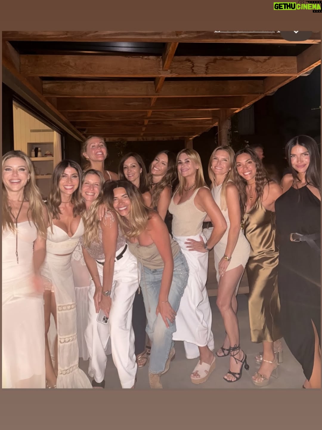 Sofía Zámolo - 3.4K Likes - 🌒 ✨🤩 PDE   amigos 

@shibinda 👗 
@rickysarkany 👡
@natcecchinato st
