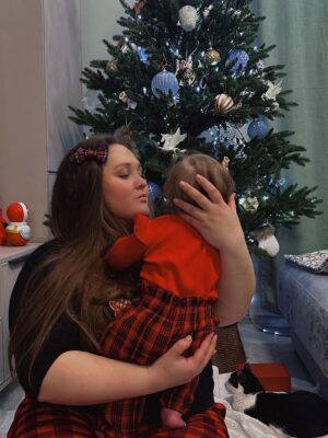 Sofya Zaika Instagram - С Новым 2026 Годом , дорогие !!! 🌲
Что бы все мечты сбывались !!! ⭐️ 
Счастья , любви и гармонии в каждый дом !!! 🙏🏼
#2026