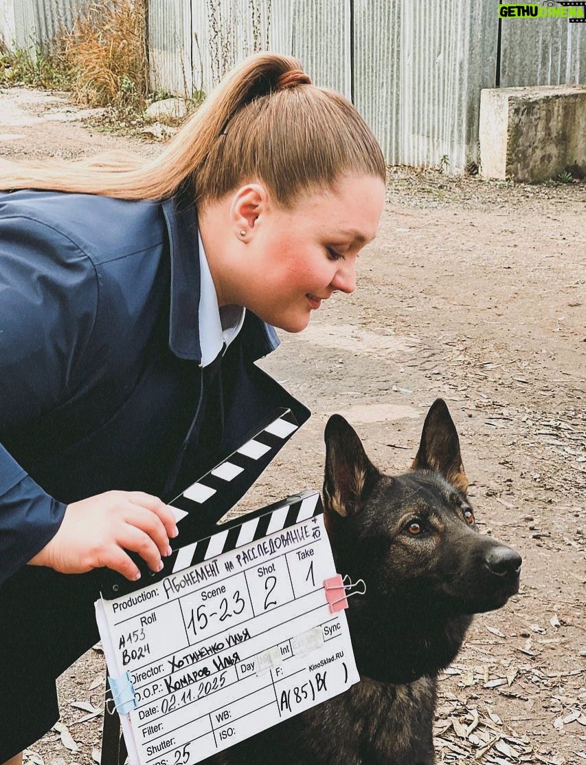 Sofya Zaika - 4.2K Likes - Друзья !!! На @tvc_russia выходят новые серии « Абонемента на расследование » . Новые расследования , новые истории , новые герои !!! Очень насыщенные съемки , очень эмоциональные смены !! 😂 вот немного закулисья съемочного процесса . Буду с волнением и трепетом смотреть ) ура 🥳 
Гликерия Давыдова на @tvc_russia !! 👏🏽
__
#абонементнарасследование #премьера #твц #гликериядавыдова