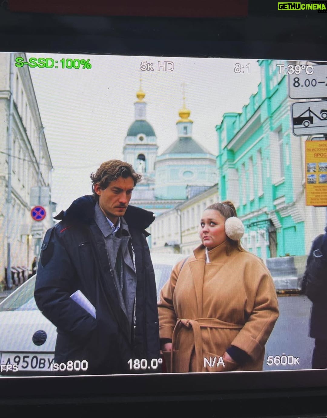 Sofya Zaika - 4.2K Likes - Друзья !!! На @tvc_russia выходят новые серии « Абонемента на расследование » . Новые расследования , новые истории , новые герои !!! Очень насыщенные съемки , очень эмоциональные смены !! 😂 вот немного закулисья съемочного процесса . Буду с волнением и трепетом смотреть ) ура 🥳 
Гликерия Давыдова на @tvc_russia !! 👏🏽
__
#абонементнарасследование #премьера #твц #гликериядавыдова