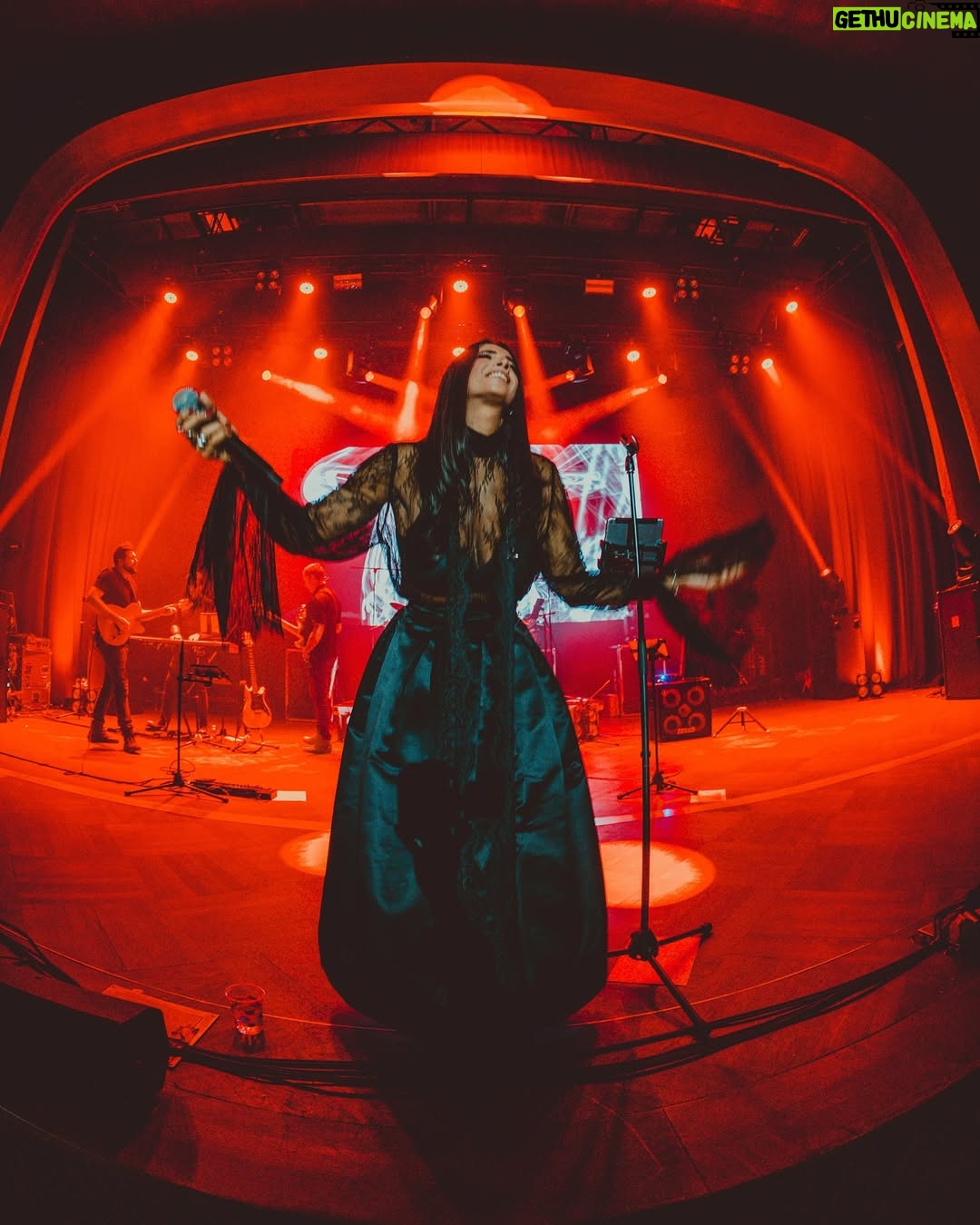 Sogand - 371.4K Likes - Thank you #münchen ❤️

📸 @mo_kashani