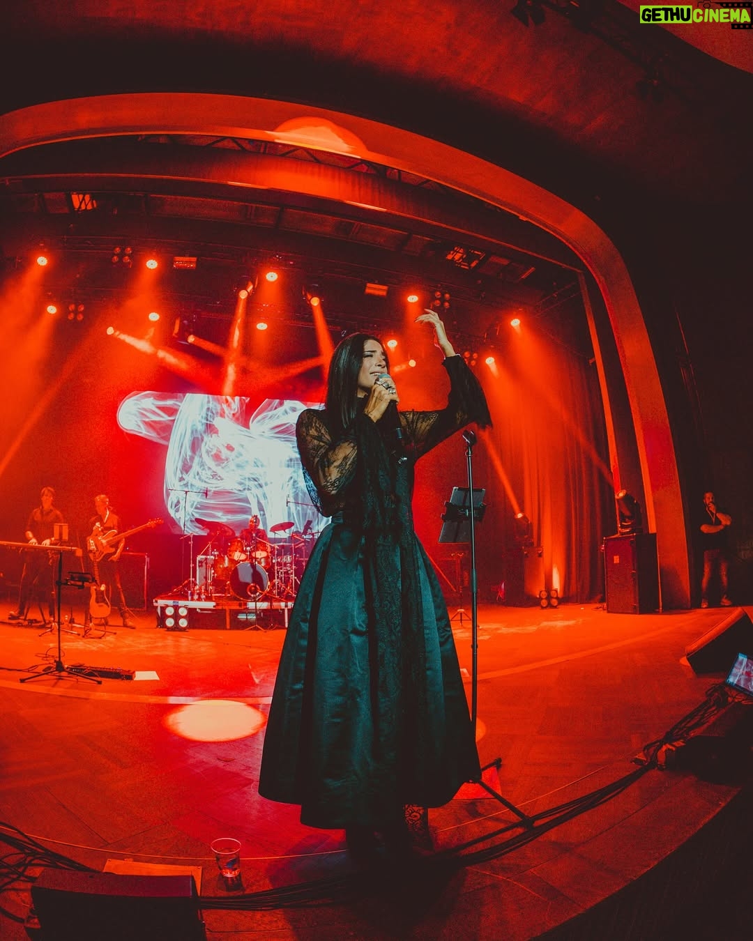 Sogand - 371.4K Likes - Thank you #münchen ❤️

📸 @mo_kashani