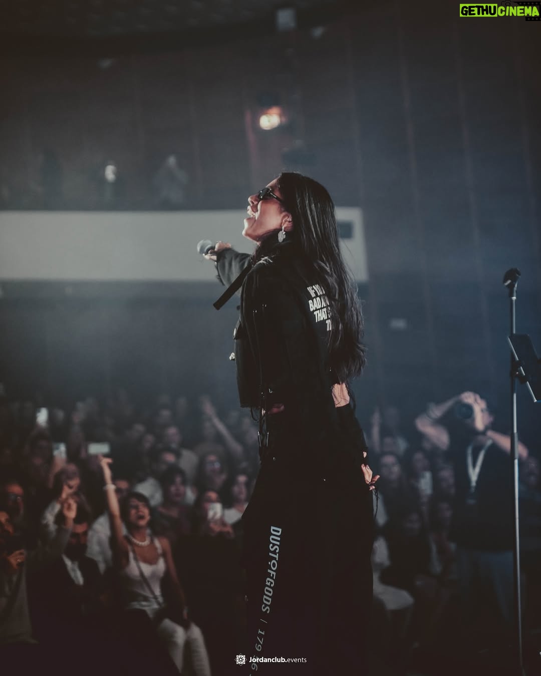 Sogand - 341.4K Likes - Thank you #köln 🖤. Luv u all
📸 : @mo_kashani